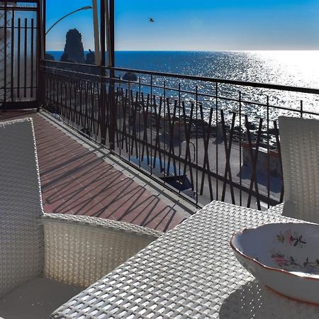 Acitrezza View Apartment Aci Castello Bagian luar foto